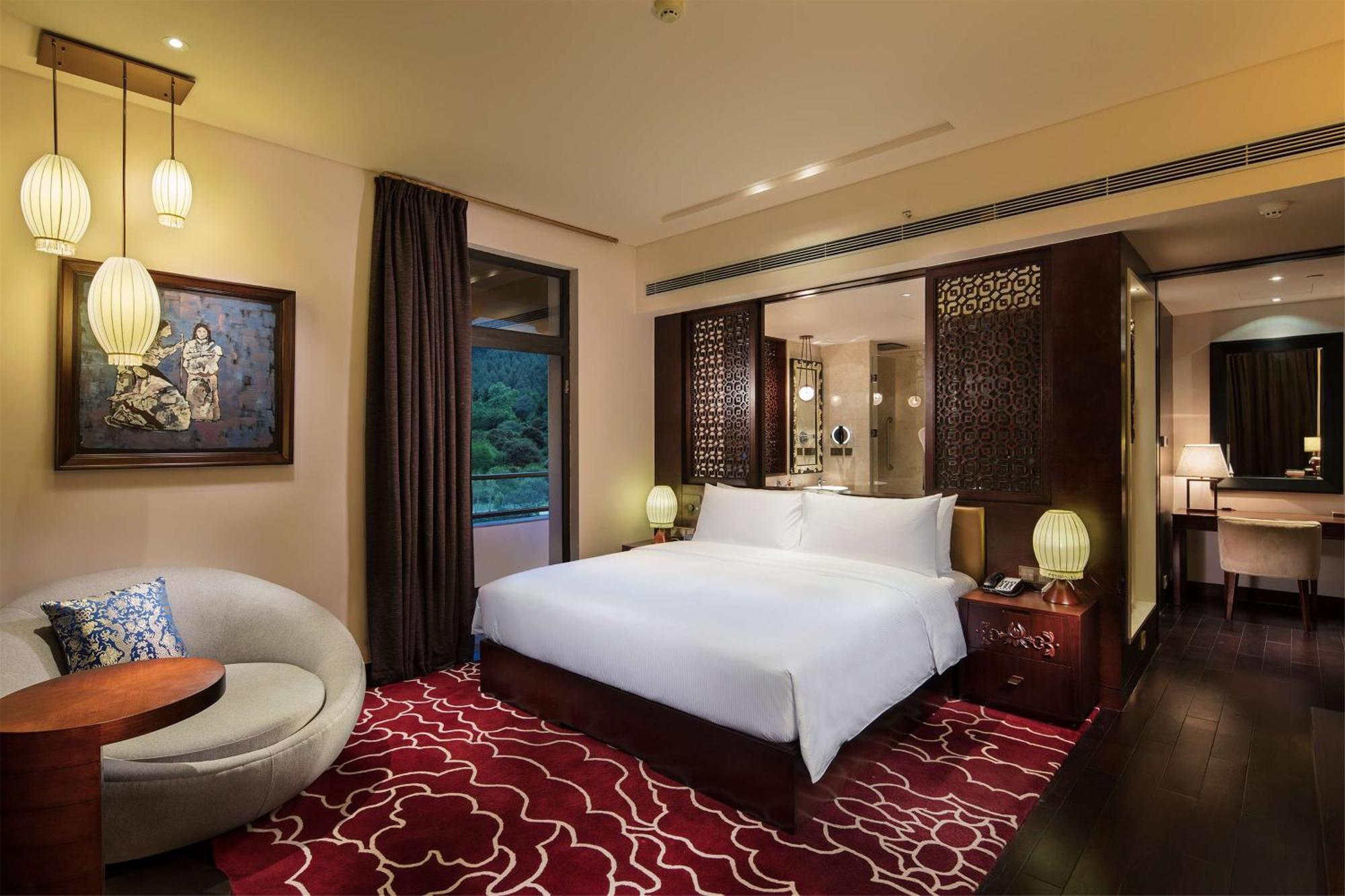 Hilton Linzhi Resort Ньингчи Экстерьер фото