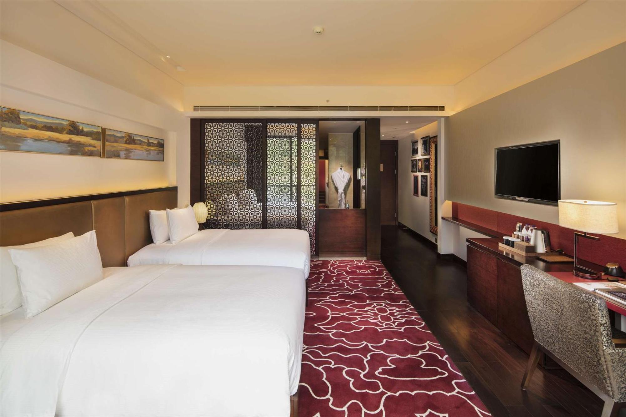 Hilton Linzhi Resort Ньингчи Экстерьер фото