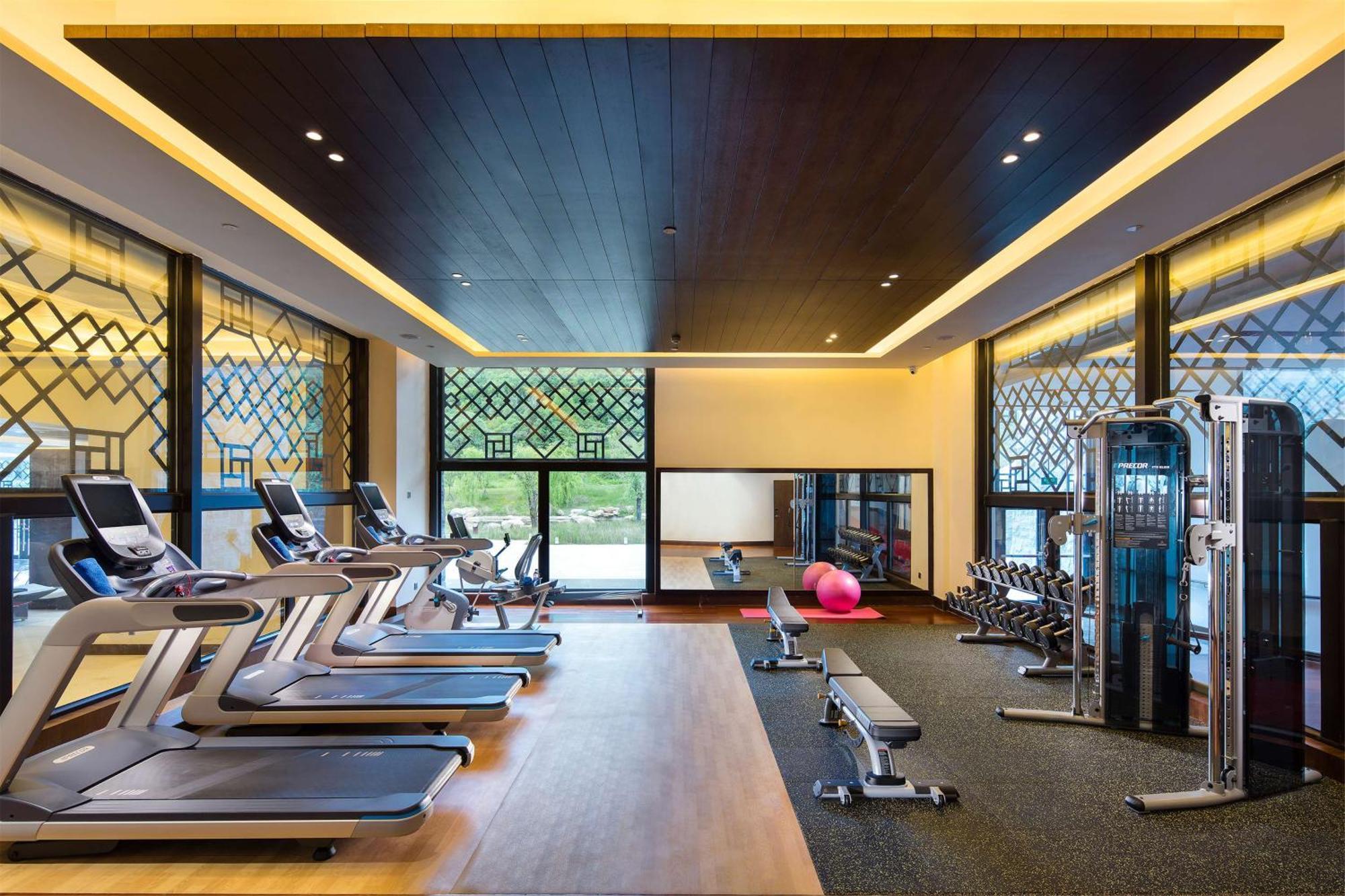 Hilton Linzhi Resort Ньингчи Экстерьер фото